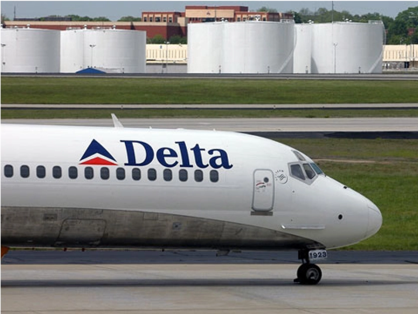 old delta logo on side of airplane